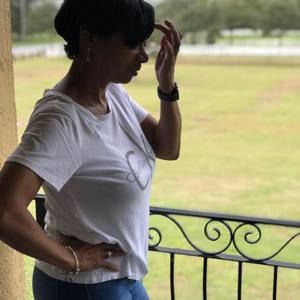 Meet your Posher, Cynthia